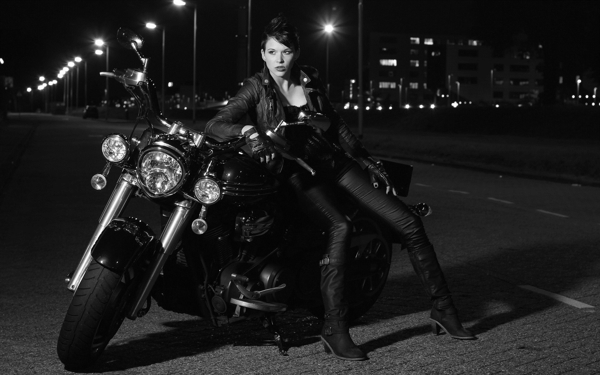 Photo Beautiful girls and motorcycles in La Plata